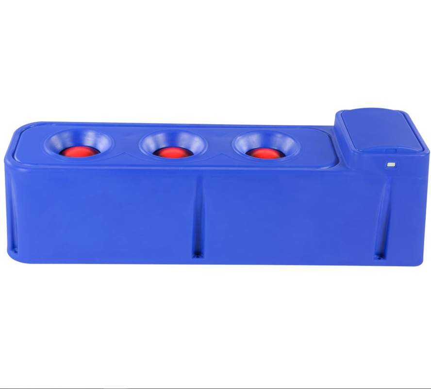 Mavi LLDPE Çiftlik Otomatik Sulama Makinesi İçeride Sıcaklık Kontrolü ile Sığır Koyun At 100-120L/min Akış Hızı